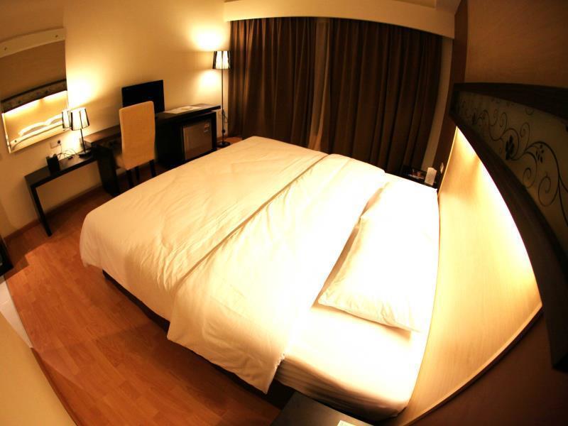 Griptha Hotel Kudus Exterior photo
